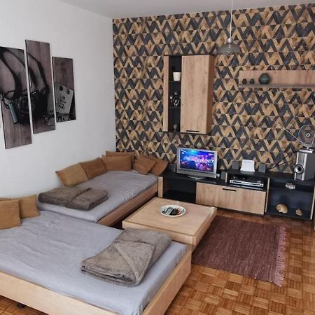 Apartamento Stan Na Dan Predah Užice Exterior foto