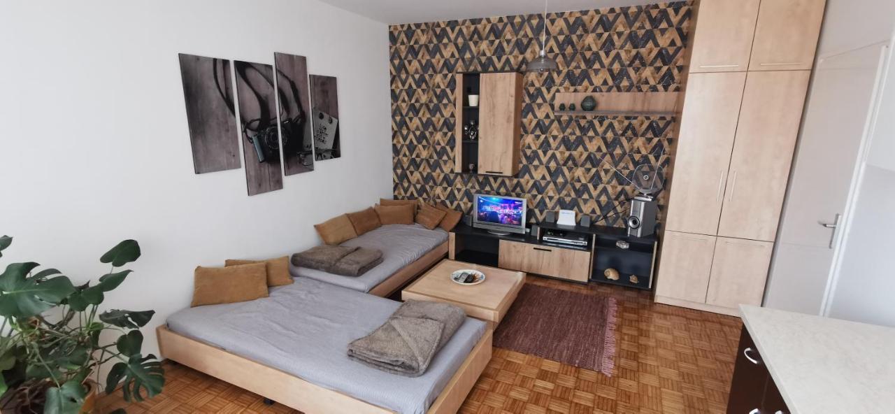 Apartamento Stan Na Dan Predah Užice Exterior foto